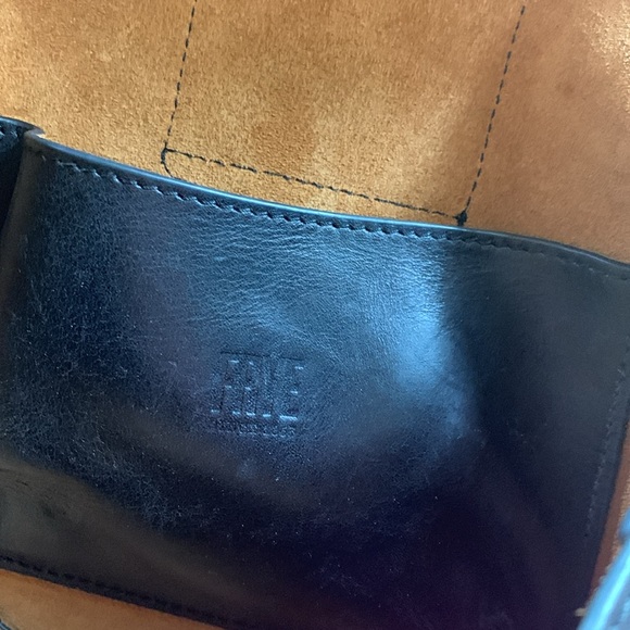 Frye Leather Crossbody Bag NWOT - Picture 5 of 12